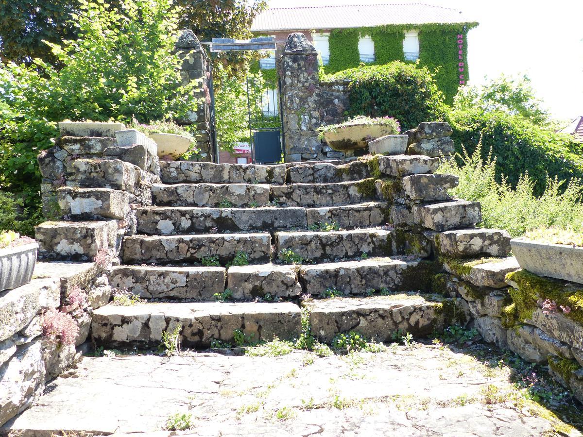 Hotel Du Chateau Alvignac Bagian luar foto